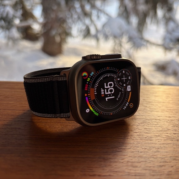 Apple Watch Ultra Titanium - Picture 7 of 11